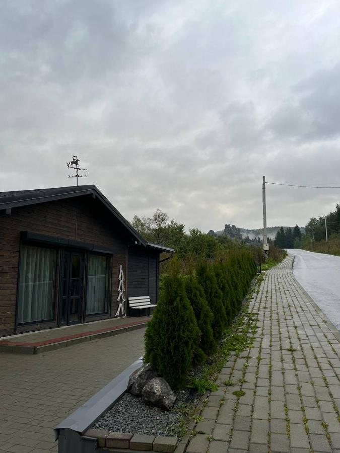 Tustan Apart Urych Buitenkant foto